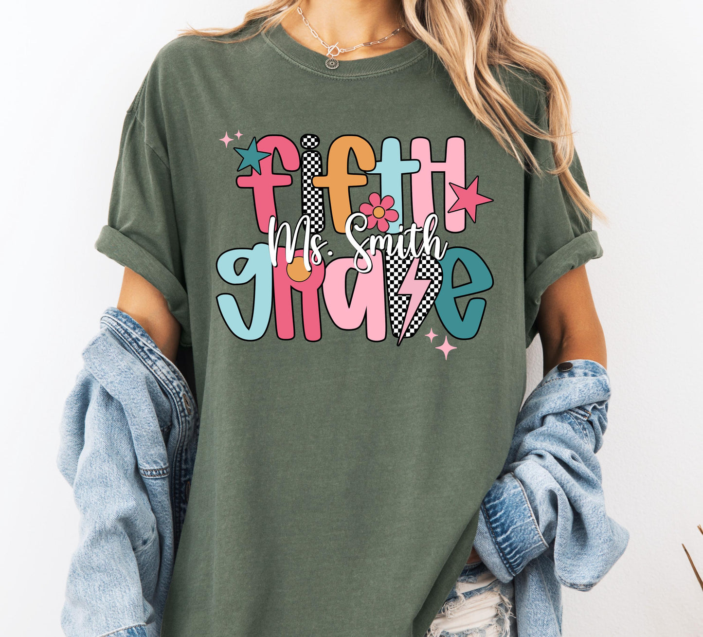Custom Fifth Grade Teacher Shirt, Comfort Colors® 5th Grade Teacher T-Shirt, Back To School Tee, Personalized Retro Teacher Group Shirts