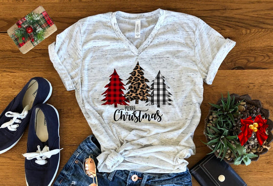 Merry Christmas Leopard Print Buffalo Plaid Trees Christmas Bella Unisex V Neck T-Shirt