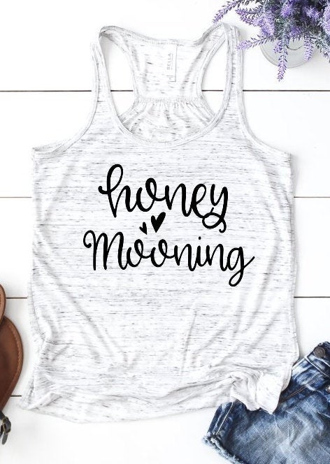 Honey Mooning Just Married New Bride Woman's Novelty Tank Top T-Shirt