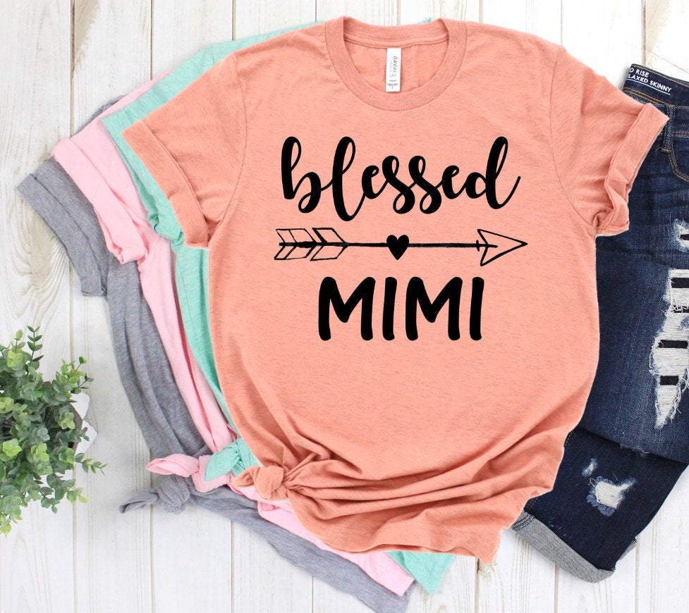 Blessed Mimi Grandma New Grandma Pregnancy Reveal Announcement Novelty T-Shirt