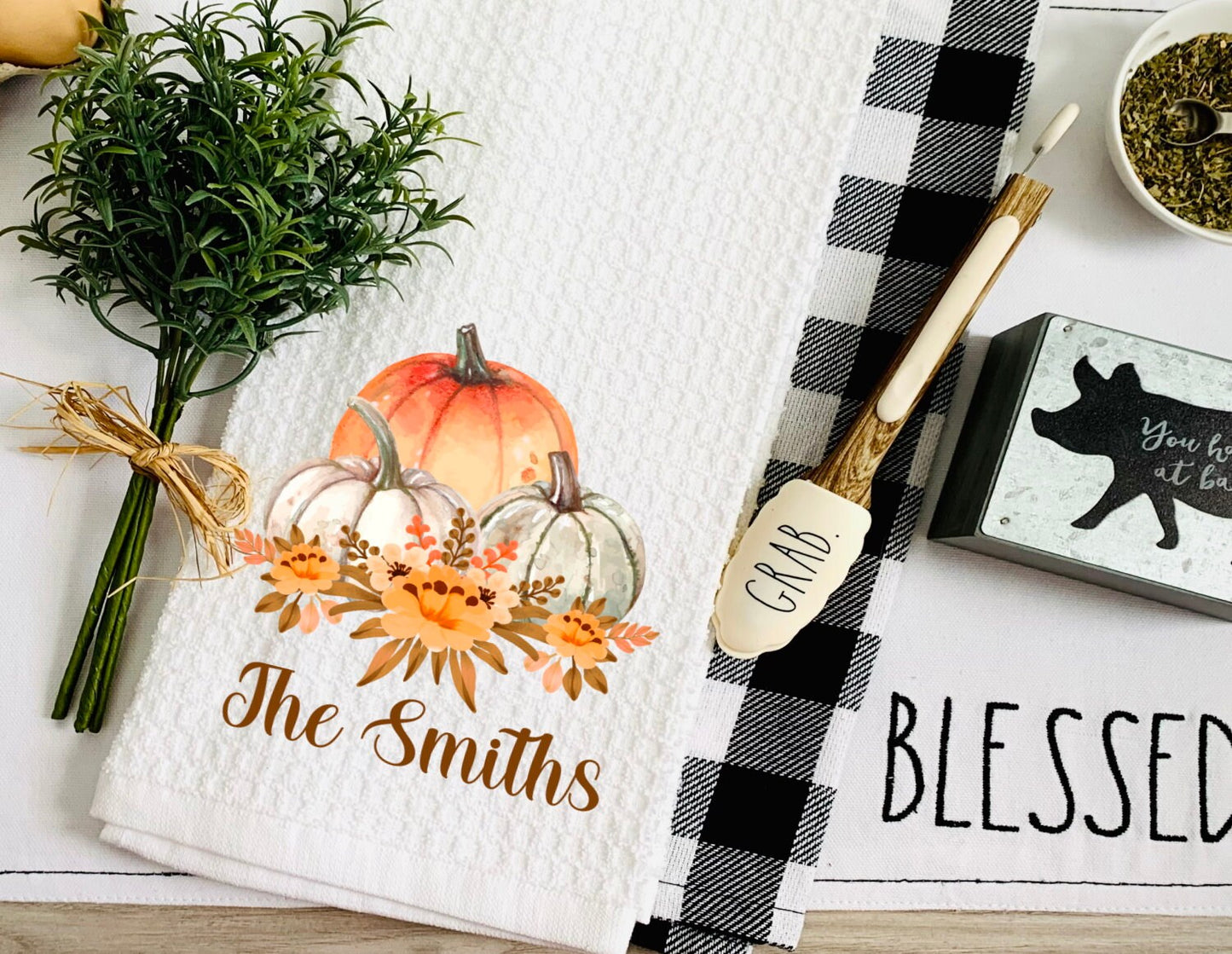 Watercolor Pumpkins Thanksgiving Dish Towel - Fall Pumpkin Tea Towel Kitchen Decor - New Home Gift Farm Decorations house Towel