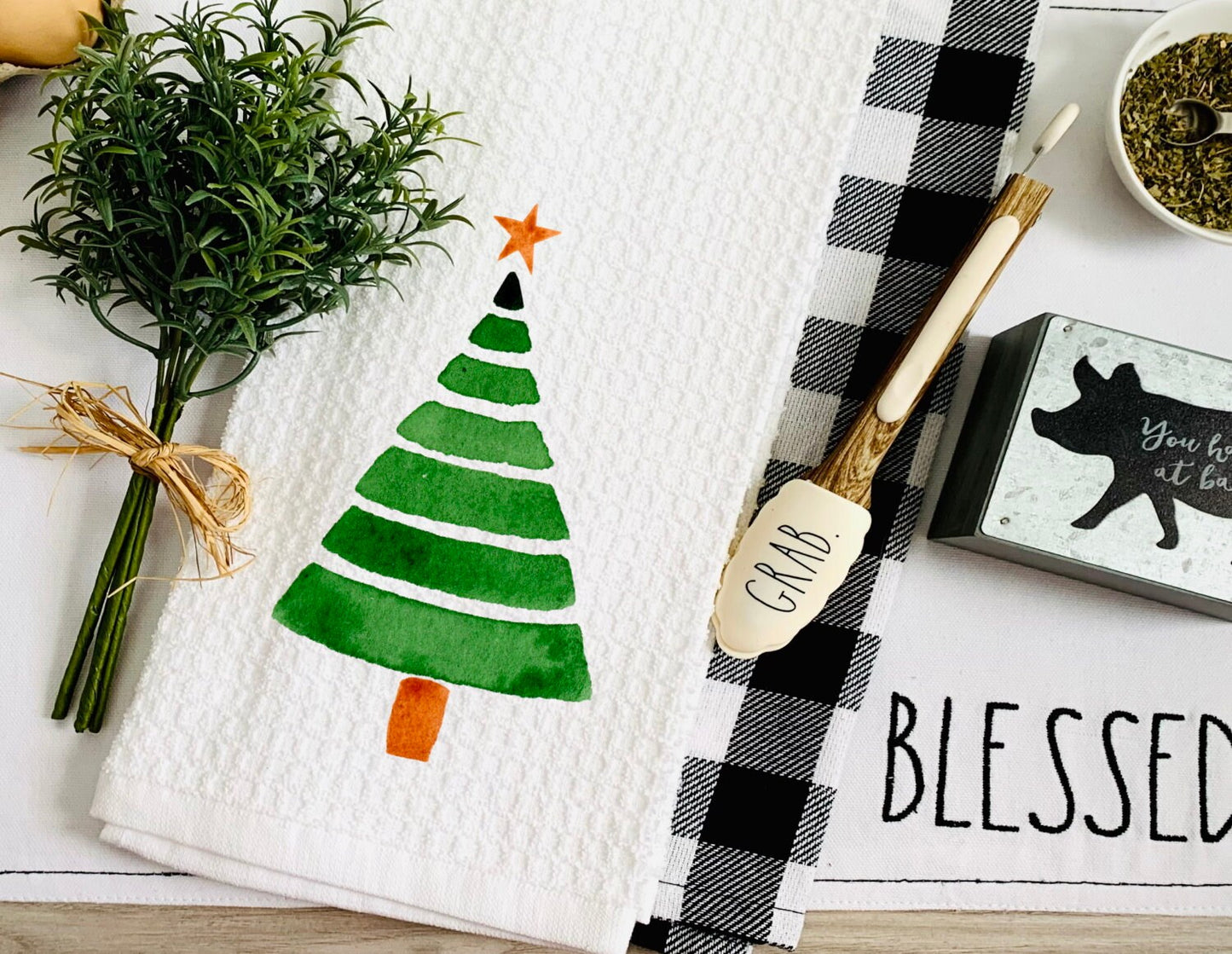 Christmas Simple Tree Tea Dish Towel - Christmas Trees Towel Kitchen Décor - New Home Gift, Housewarming Farm Decorations house Towel
