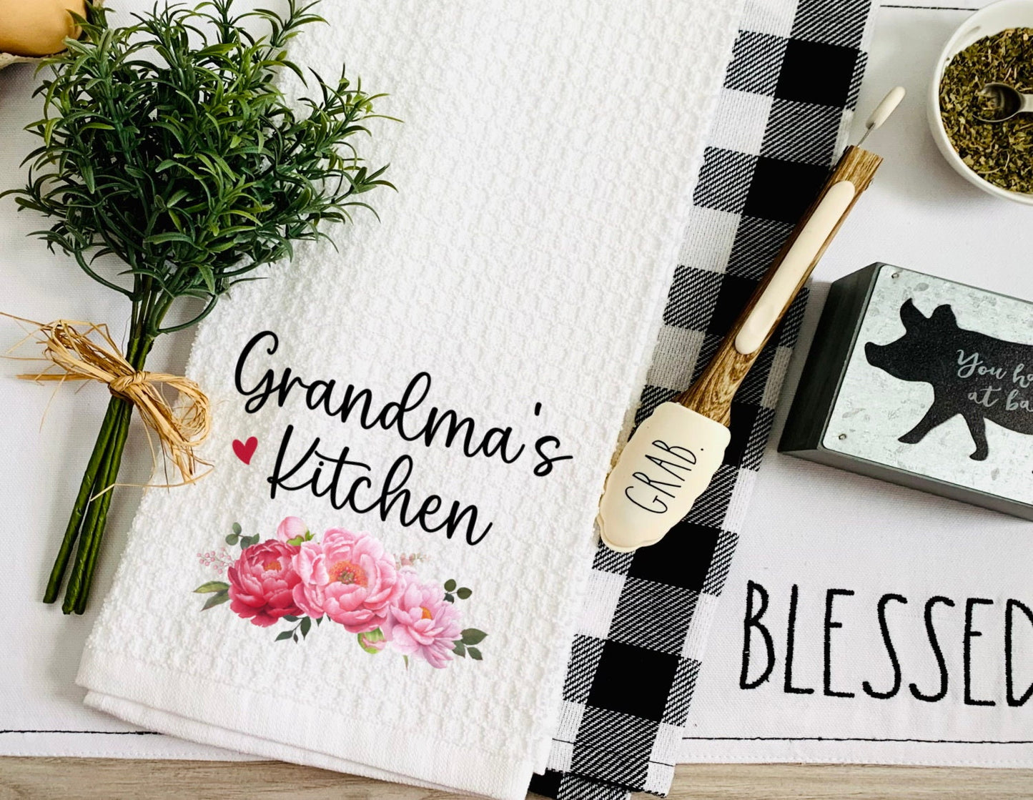 Grandma's Kitchen Pink Floral Personalized Dish Towel - Mother's Day Tea Towel Kitchen Decor - New Home Gift Farm Decorations house Towel