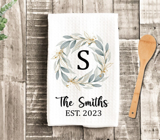 Personalized Wreath Tea Dish Towel - Monogram Tea Towel Kitchen Décor - Housewarming Farm Decorations house Towel