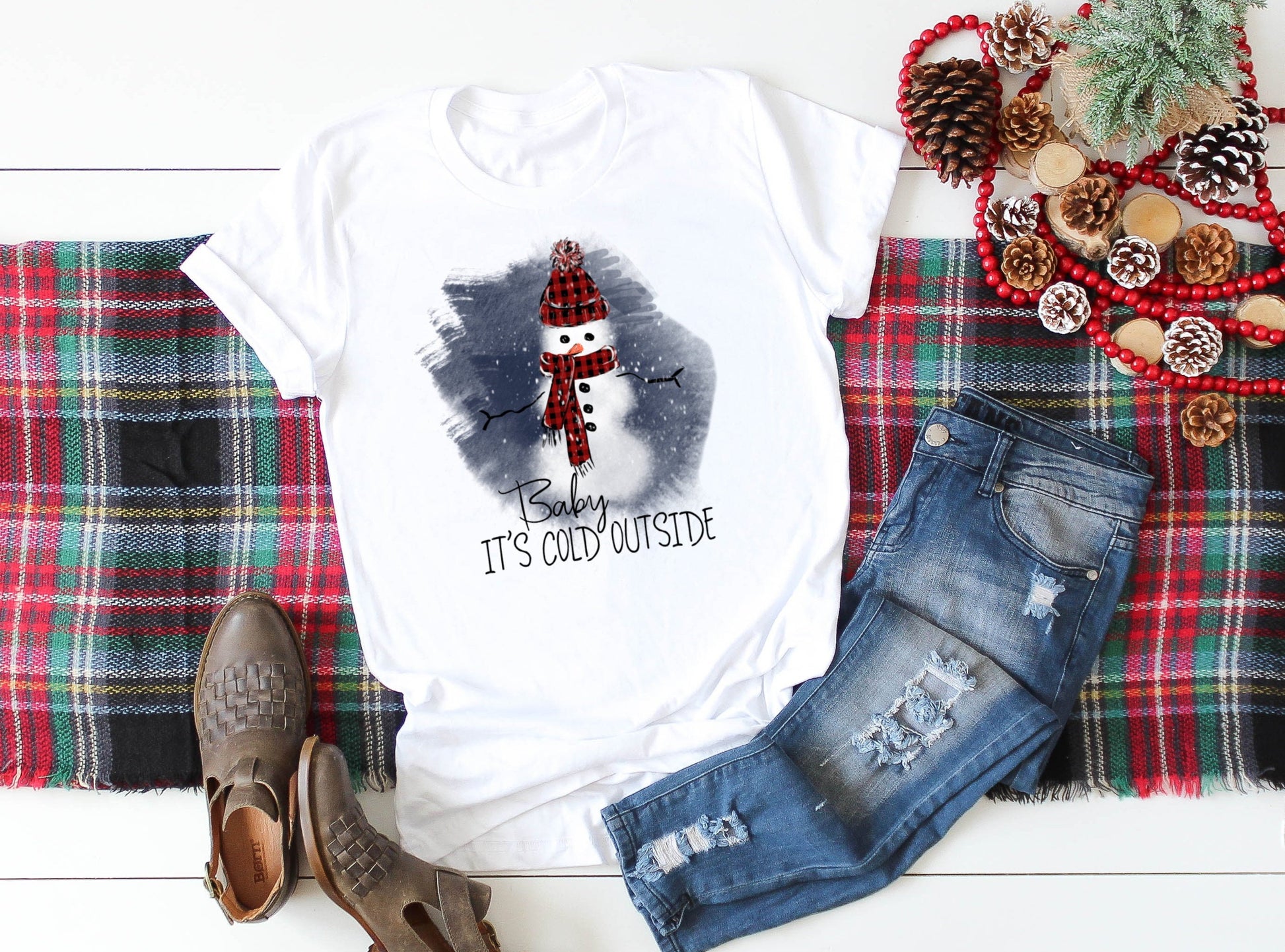 Baby It&#39;s Cold Outside Snowman Buffalo Plaid t-shirt shirt Novelty Graphic Tee t-shirt Shirt