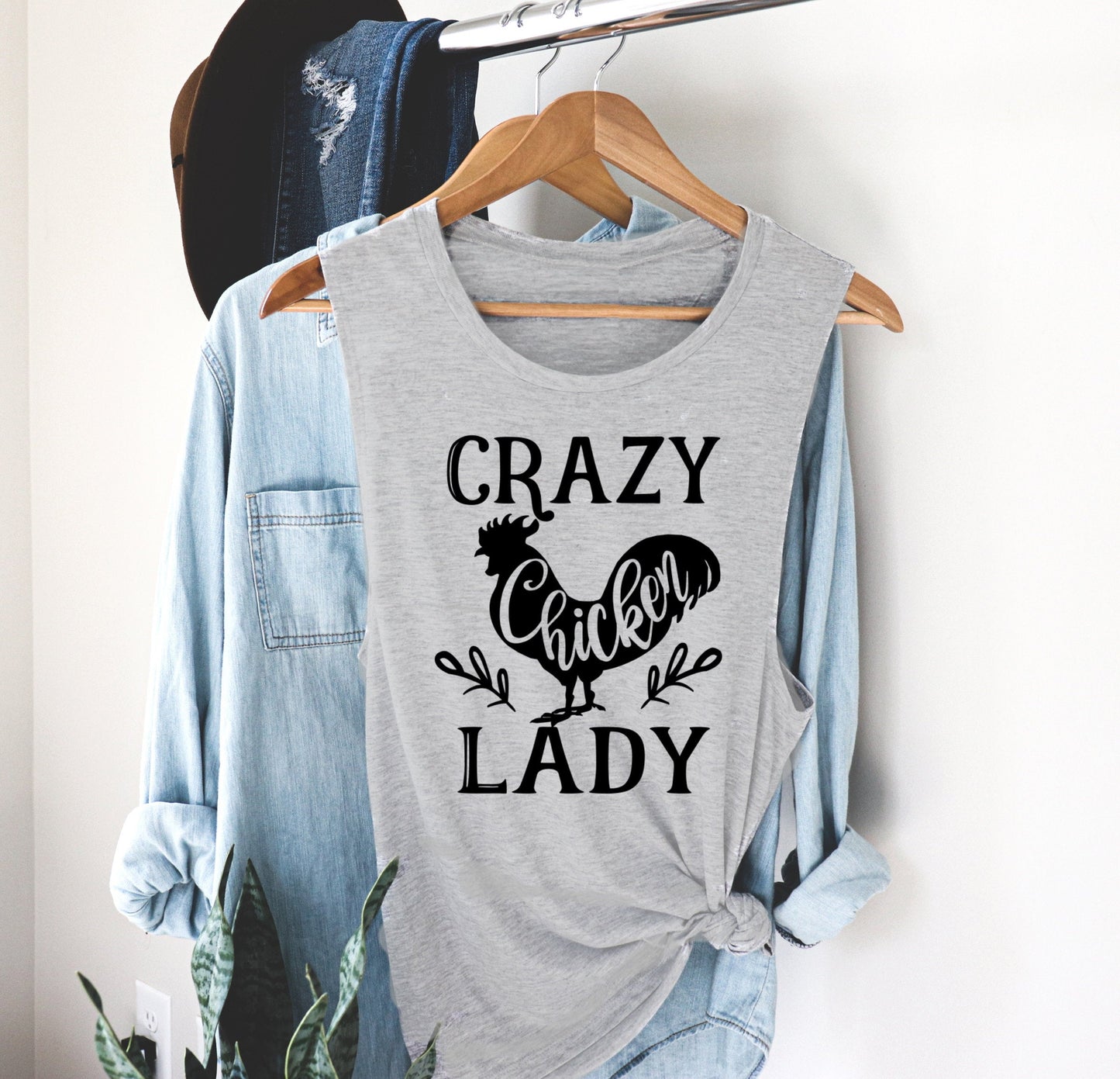Crazy Chicken Lady, Funny Animal Novelty Women’s Flowy Racerback Tank Shirt