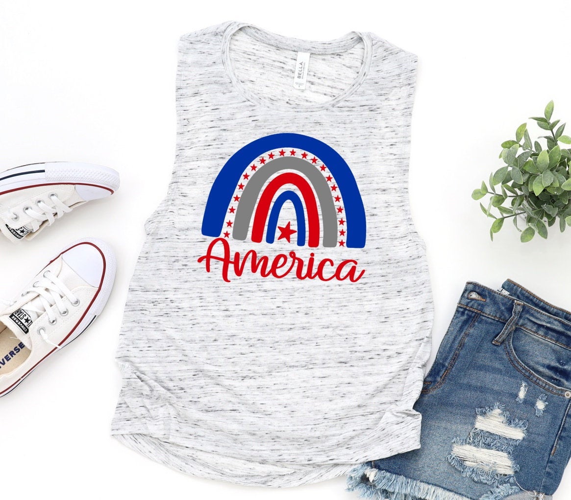 Patriotic America Rainbow 4th July American Pride Independence Day Novelty Women’s Flowy Scoop Muscle Tank Shirt