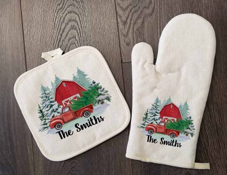 Christmas Farm Personalized Oven Mitt & Pot Holder Set, Old Truck Barn Christmas Gift Set Oven Mitts, Gifts for Mom, Christmas Truck