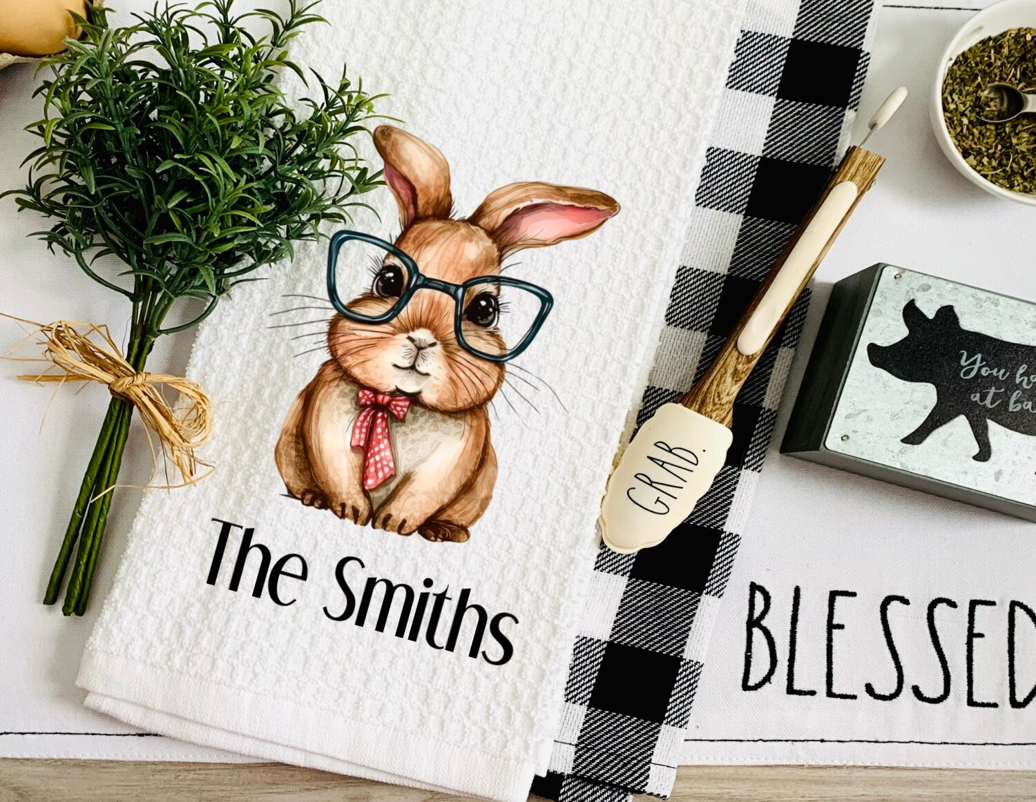 Rabbit With Glasses Kitchen Dish Towel - Easter Bunny Tea Towel Kitchen - New Home Gift Farm Decorations Farmhouse Decor Towel