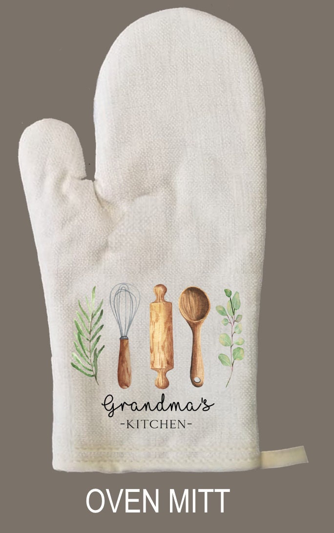 Personalized Oven Mitt & Pot Holder Set, Utensils Grandma Gift Set Hand Drawn Whisk Spoon Oven Mitts, Gifts for Mom, New Home Gift