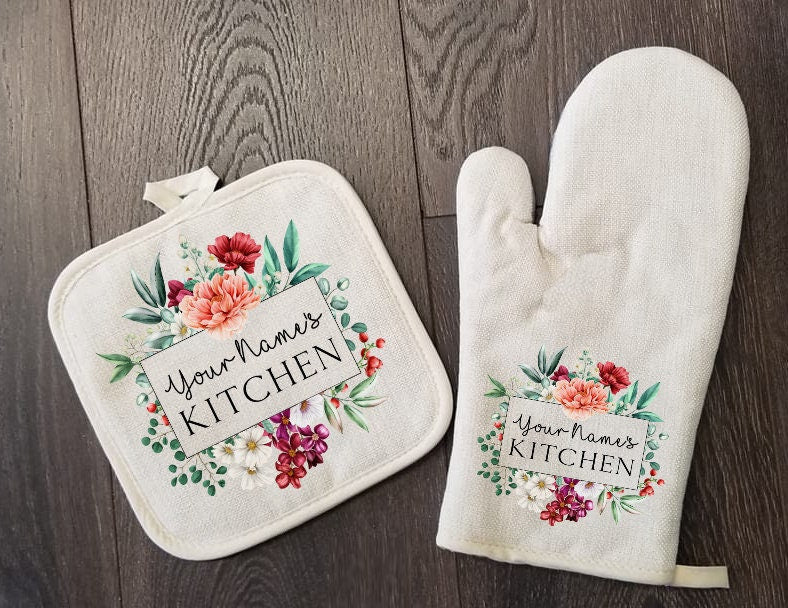 Personalized Oven Mitt & Pot Holder Set, Floral Name Gift Set Wedding Bridal Shower Oven Mitts, Mother's Day, Custom Kitchen Set