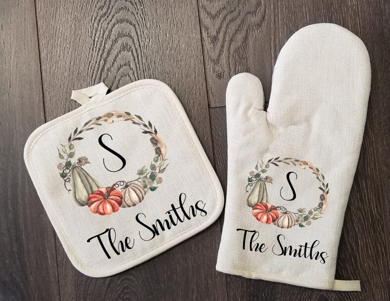 Personalized Fall Wreath Pumpkin Oven Mitt & Pot Holder Set, Thanksgiving Gift Set Hand Drawn Whisk Spoon Oven Mitts, Gifts for Mom