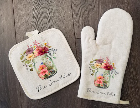 Floral Personalized Oven Mitt & Pot Holder Set, Floral Jar Gift Set Personalized Oven Mitts, Gifts for Mom, Gift for Aunt, Hostess Gift