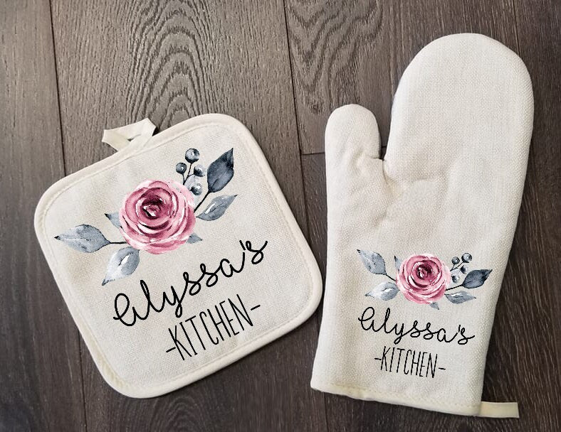 Floral Personalized Oven Mitt & Pot Holder Set, Flower Rose Gift Set Personalized Oven Mitts, Gifts for Mom, Gift for Aunt, Hostess Gift