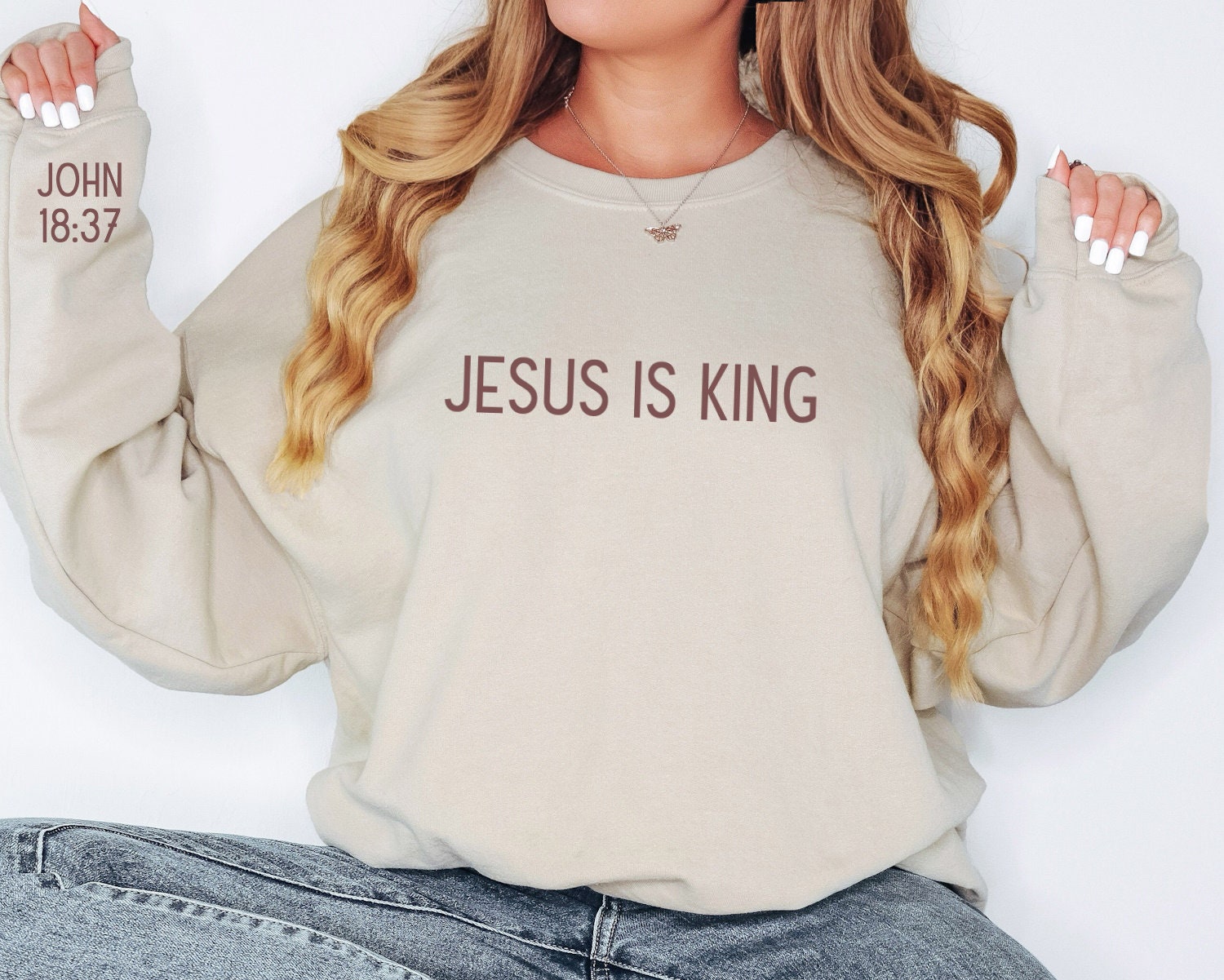 Jesus Is King Bible Verse Sleeve Crewneck Sweatshirt, Bible Quote Faith Christian Long Sleeve Shirt Sweatshirt