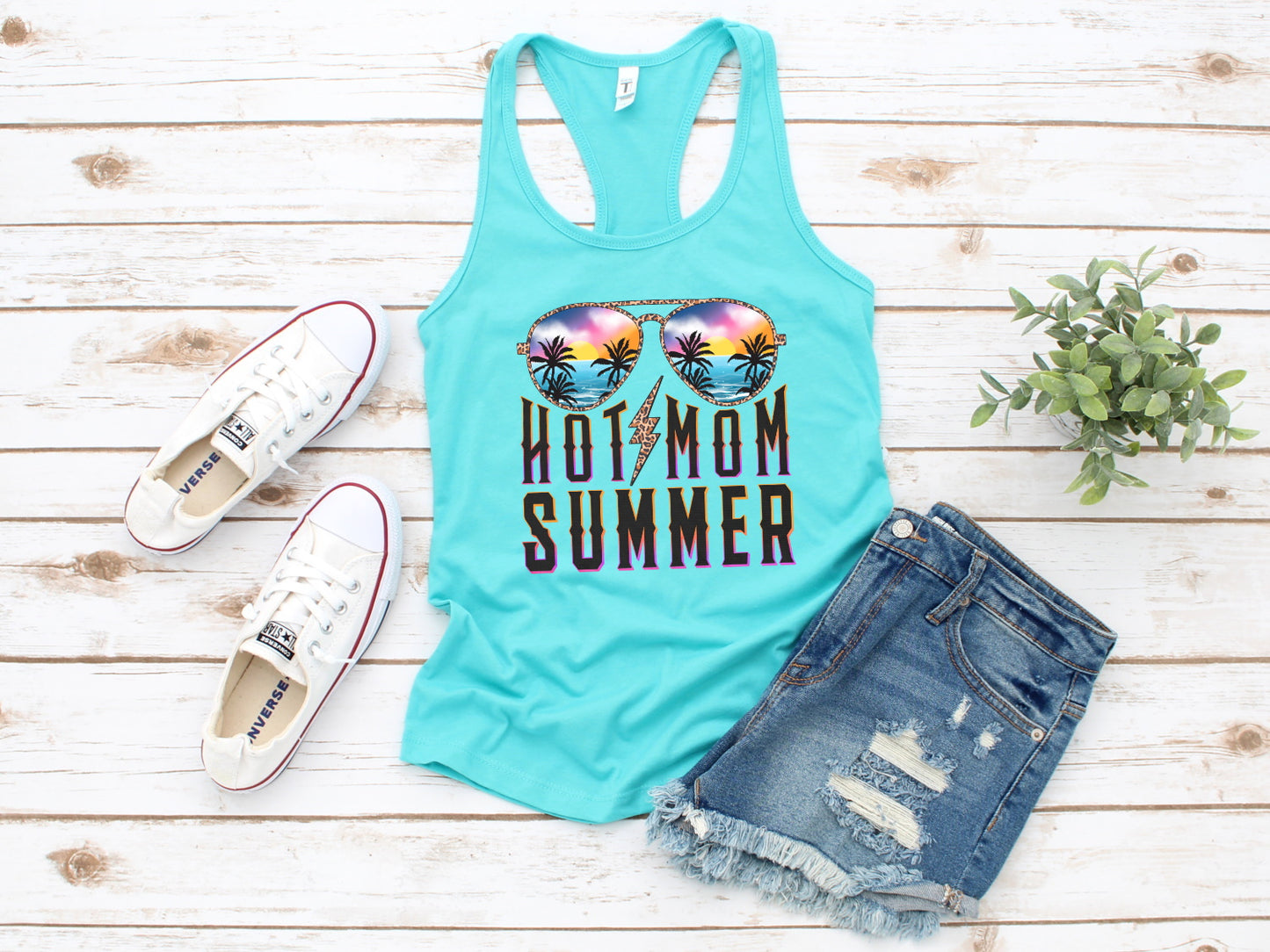 Hot Mom Summer, Sunglasses, Girls Trip Woman's Novelty Tank Top T-Shirt